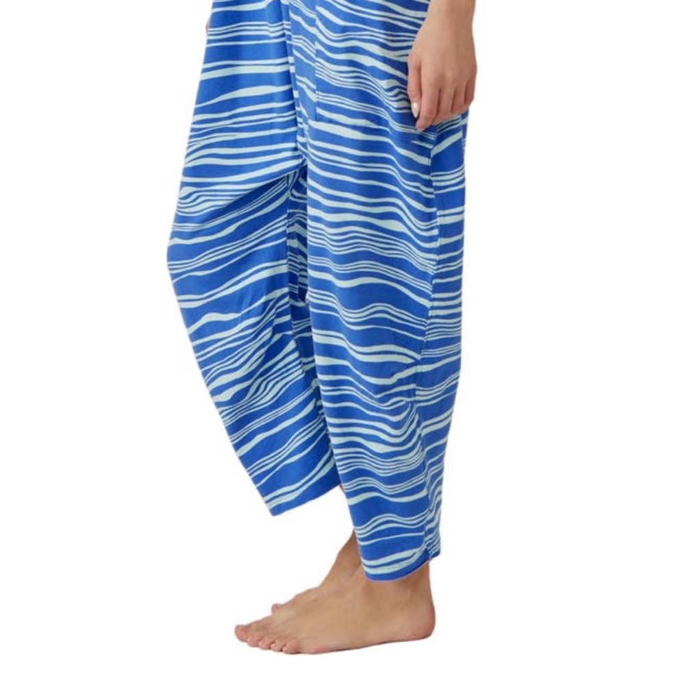 ❤️ Free People FP Movement Hot Shot Onesie Jumpsuit Blue Wave Combo Size XS NWT - Picture 12 of 16
